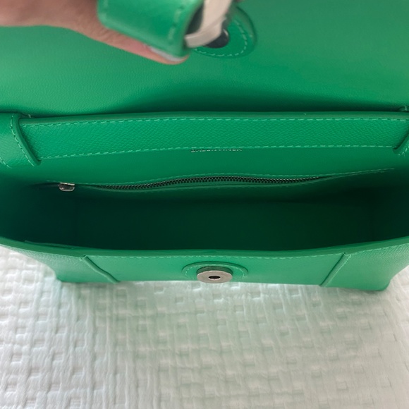 Green Designer Shoulder Bag - Picture 4 of 7